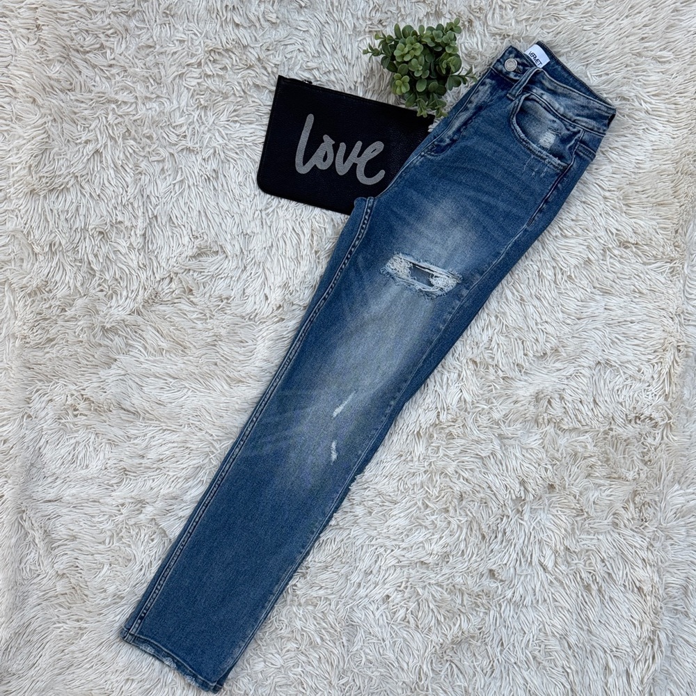 Vervet Straight Leg Distressed Jeans ๐ Dark Wash - Picture 3 of 13
